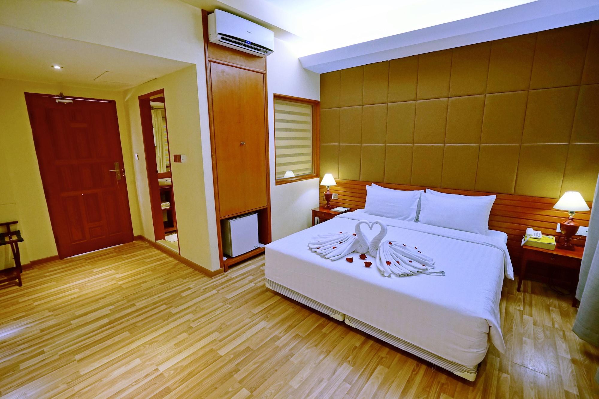 Oway Grand Hotel Mandalay Extérieur photo