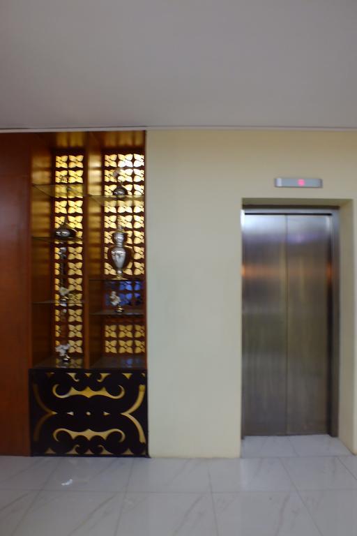 Oway Grand Hotel Mandalay Extérieur photo