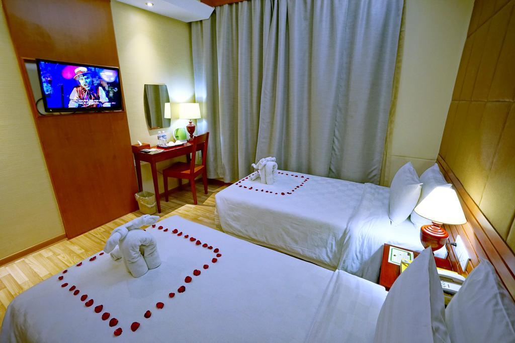 Oway Grand Hotel Mandalay Extérieur photo