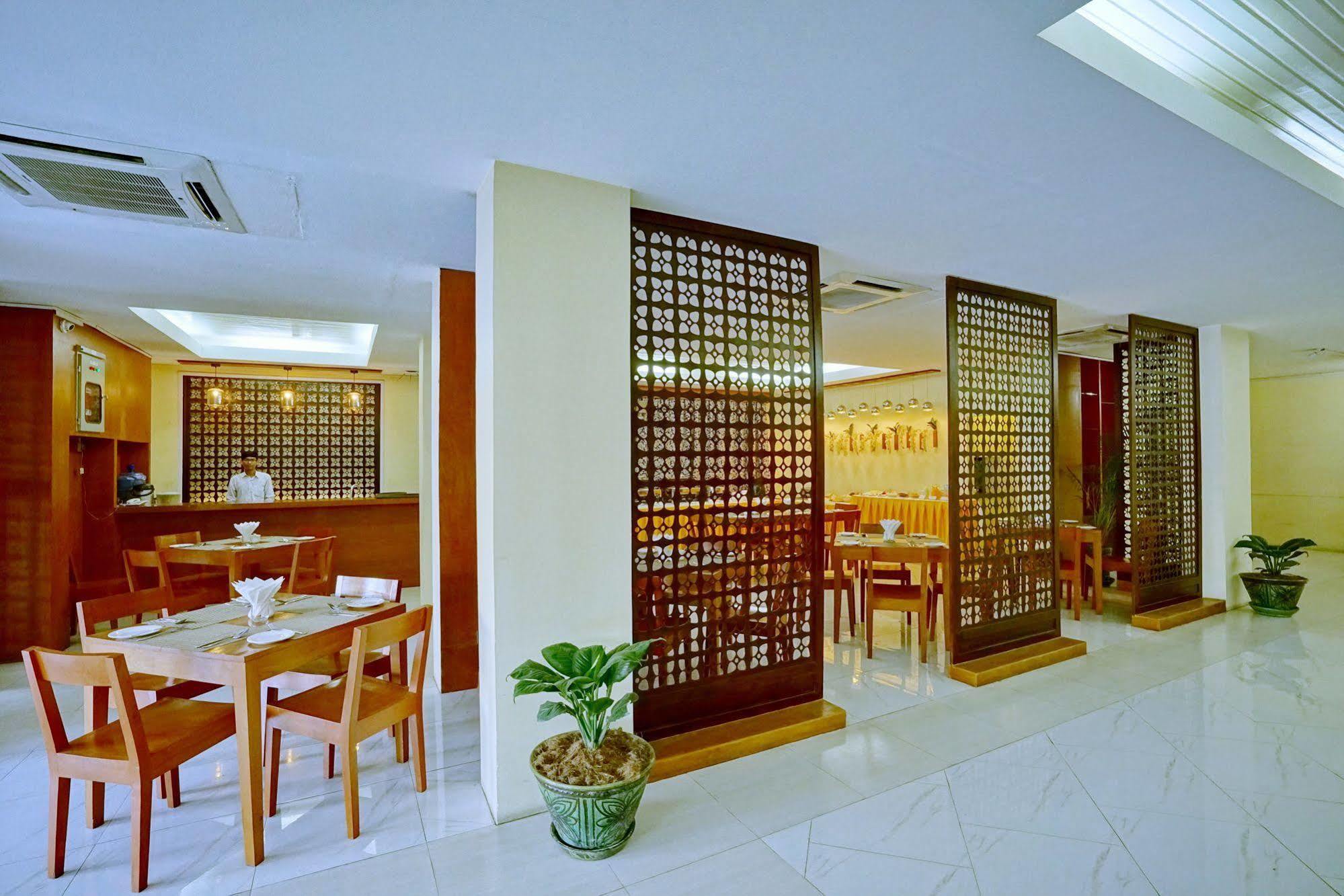 Oway Grand Hotel Mandalay Extérieur photo
